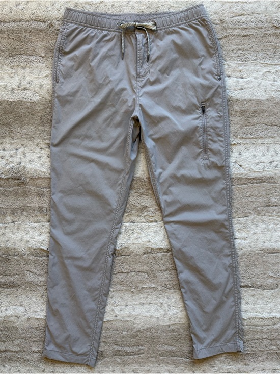 Vuori Other - Vuori Men’s Technical Climber Pant in Fog Size M